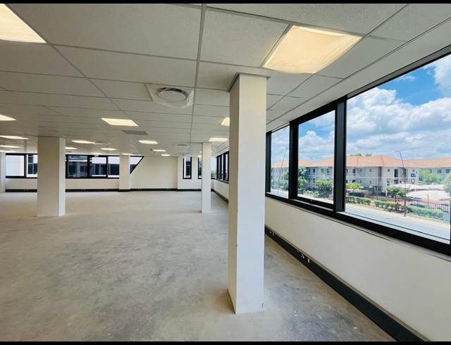 345M² OFFICE TO LET IN VORNA VALLEY