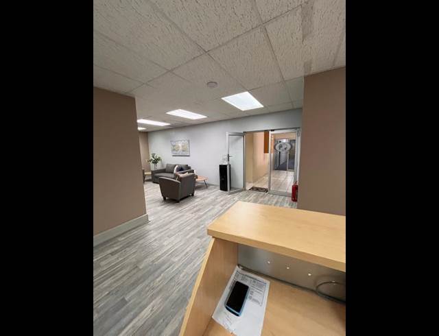 OFFICE PROPERTY TO RENT IN GANTS PLAZA