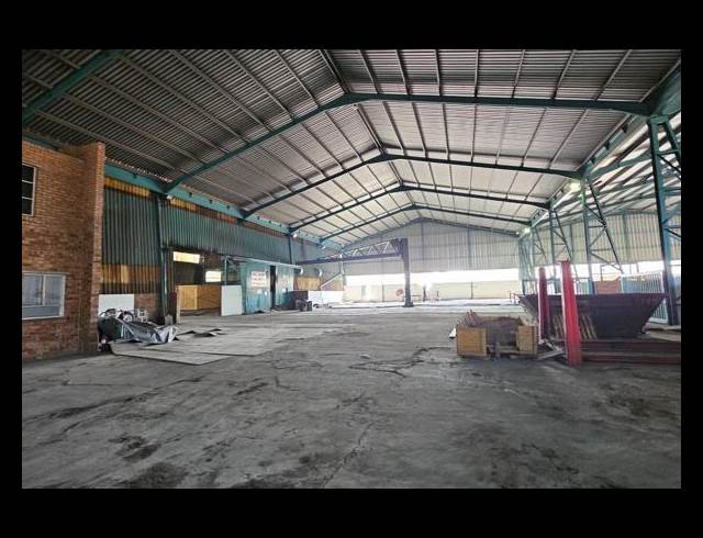 5,600M² WAREHOUSE TO LET IN ANDERBOLT