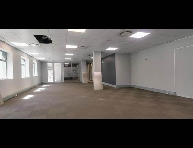 BUSINESS PROPERTY TO RENT IN HILLCREST