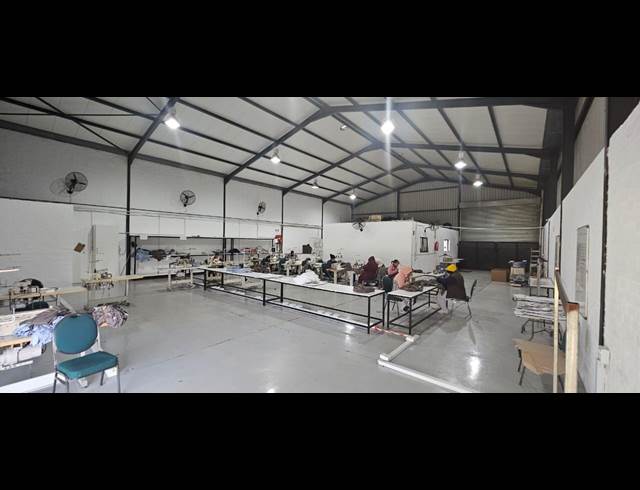 355M² WAREHOUSE TO LET IN CHARLESTON HILL