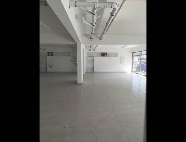 403M² RETAIL TO LET IN STAMFORD HILL
