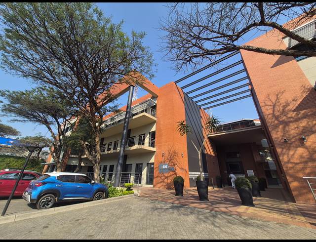 80M² OFFICE TO LET IN WOODMEAD