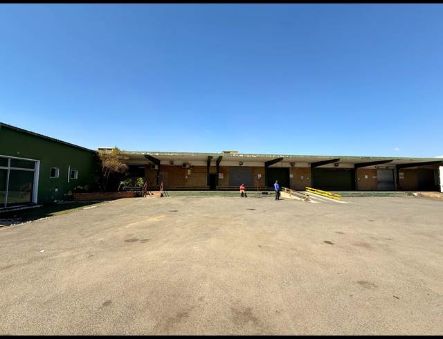 450M² WAREHOUSE TO LET IN WADEVILLE