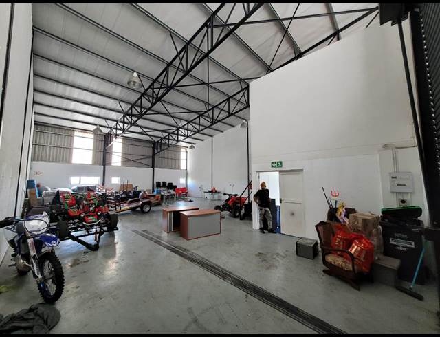 245M² WAREHOUSE TO LET IN RIVERGATE