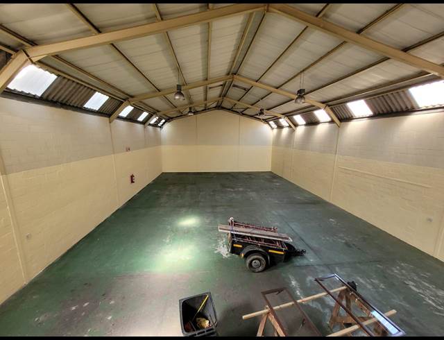 360M² WAREHOUSE TO LET IN KILLARNEY GARDENS