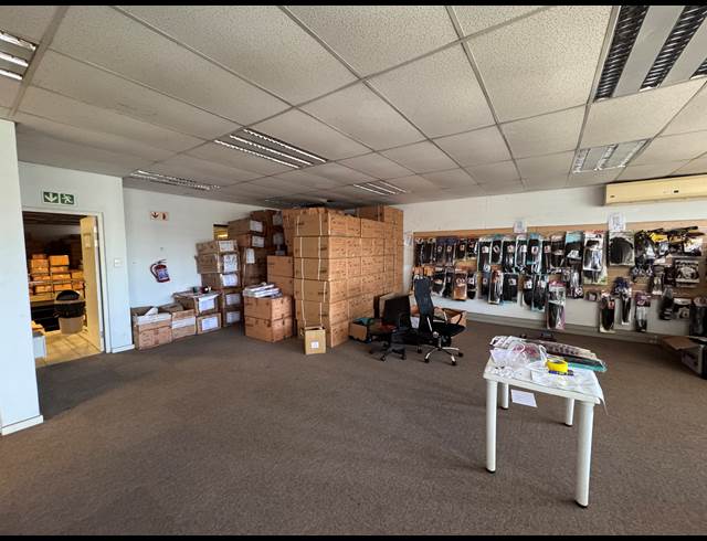 634M² WAREHOUSE TO LET IN UMHLANGA RIDGE