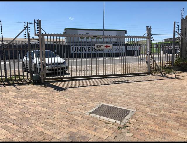 1,100M² FACTORY RENTED IN AIRPORT INDUSTRIA