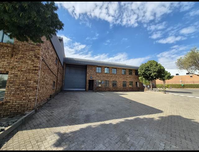 450M² WAREHOUSE TO LET IN ALLANDALE