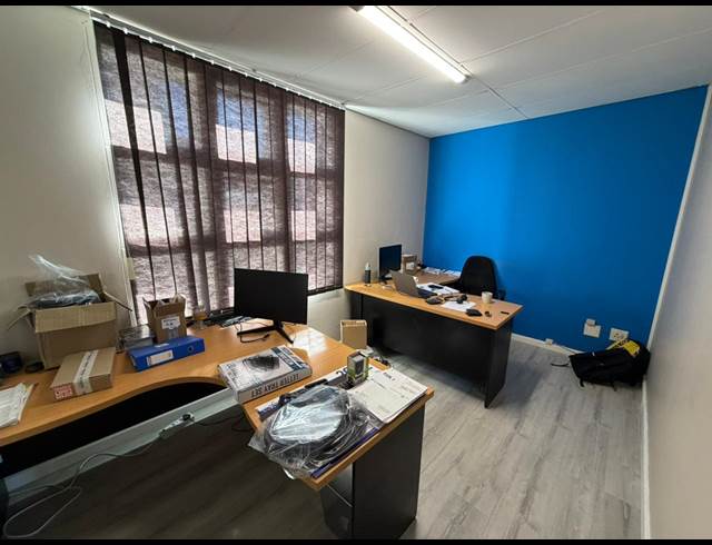 200M² WAREHOUSE TO LET IN OTTERY