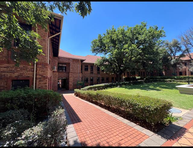 183.50M² OFFICE TO LET IN LYTTELTON MANOR