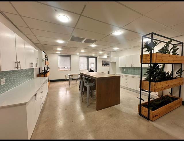 66.10M² OFFICE TO LET IN ROSEBANK