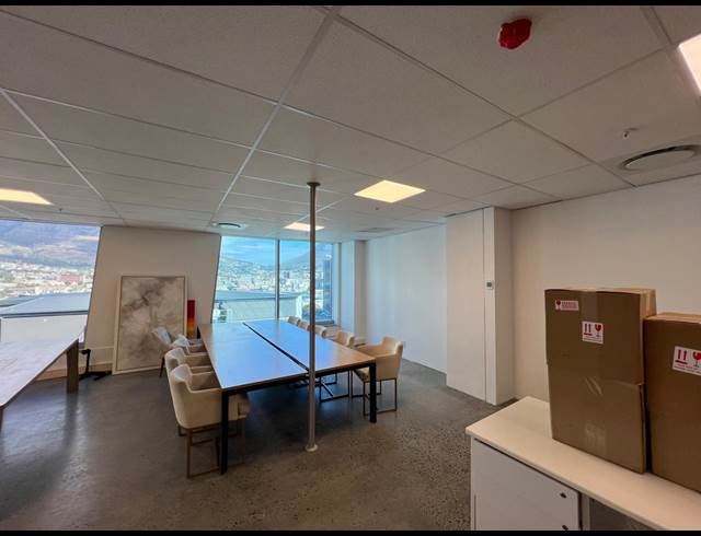 155.60M² OFFICE TO LET IN CAPE TOWN CITY CENTRE