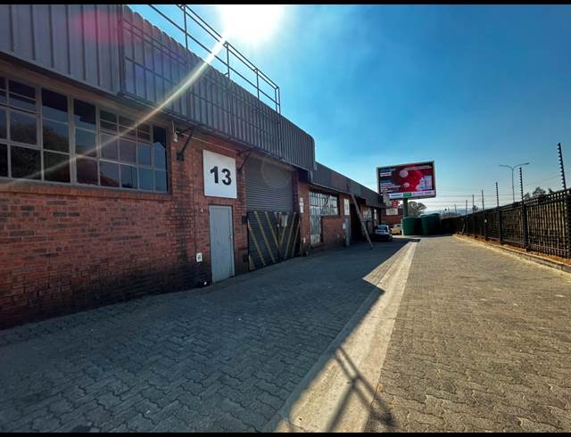 294M² WAREHOUSE TO LET IN EASTGATE