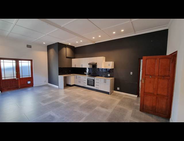 365M² MINI FACTORY TO LET IN WOODSTOCK