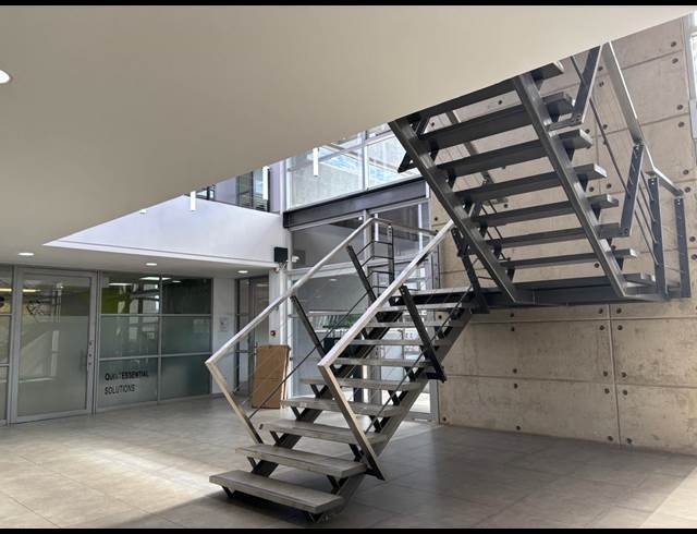 638M² OFFICE TO LET IN UMHLANGA RIDGE