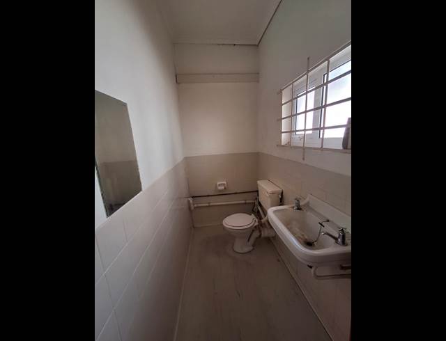 83.50M² OFFICE TO LET IN GONUBIE