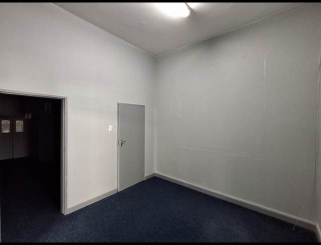 150M² OFFICE TO LET IN WOODBROOK