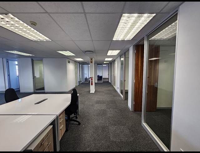 640M² OFFICE TO LET IN CENTURY CITY
