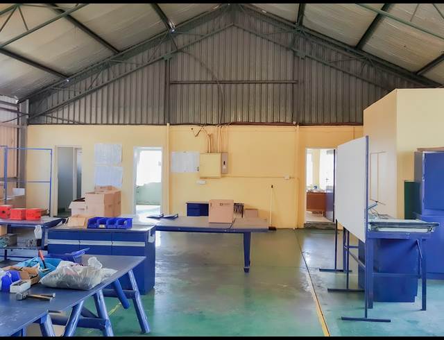 Factory property to rent in FACTORIA