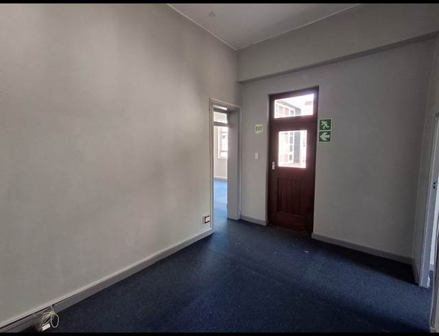150M² OFFICE TO LET IN WOODBROOK