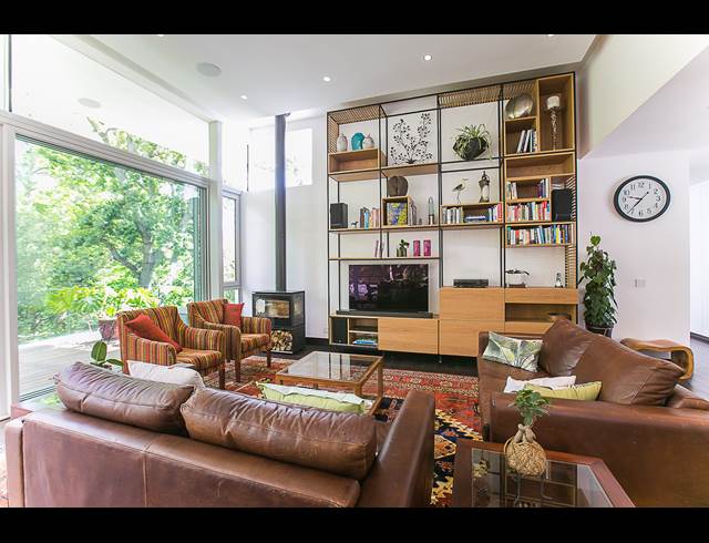 4 BEDROOM HOUSE RENTED IN BISHOPSCOURT