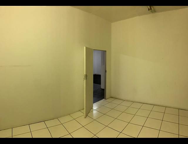129M² WAREHOUSE TO LET IN STRIJDOMPARK