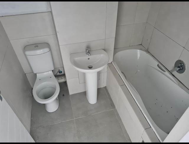 2 BEDROOM PROPERTY TO RENT IN PAROW