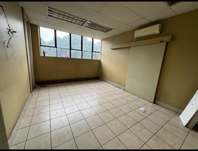 6,600M² WAREHOUSE TO LET IN INDUSTRIA WEST