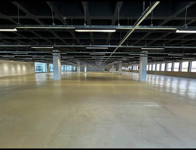 2,420.47M² RETAIL TO LET IN EASTGATE