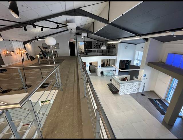 760M² BUILDING TO LET IN GARDENS