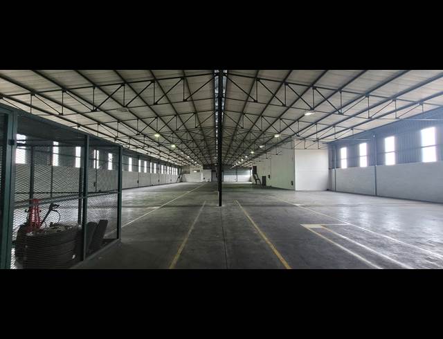 3,660M² WAREHOUSE TO LET IN WHITE RIVER CENTRAL