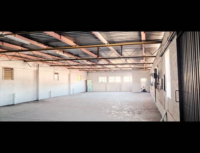 1,570M² RETAIL TO LET IN SONHEUWEL