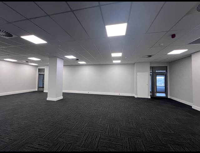 296M² OFFICE TO LET IN FORESHORE