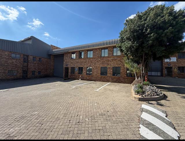 450M² WAREHOUSE TO LET IN HALFWAY HOUSE