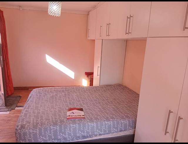 1 BEDROOM PROPERTY TO RENT IN GRAHAMSTOWN RURAL