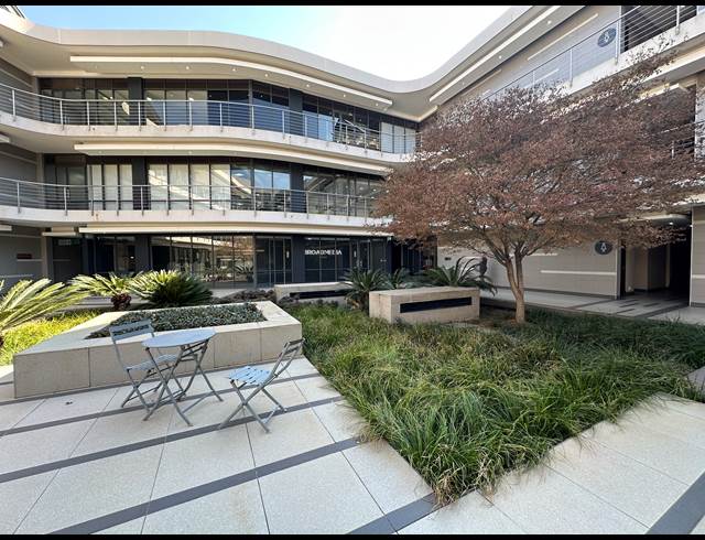222.50M² OFFICE TO LET IN CENTURION CENTRAL