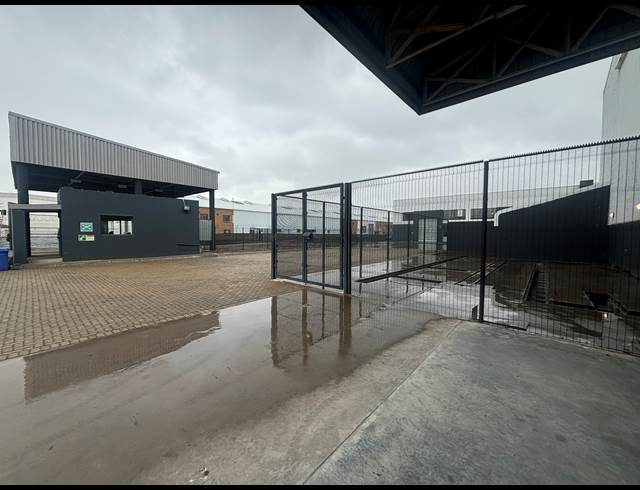 1,925M² FACTORY TO LET IN BLACKHEATH INDUSTRIAL