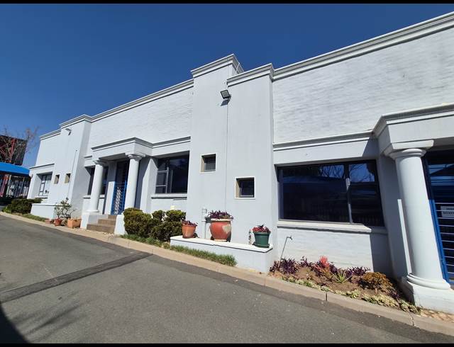 1,124M² WAREHOUSE TO LET IN BARBEQUE DOWNS