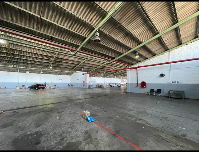 3,180M² WAREHOUSE TO LET IN PAROW INDUSTRIAL