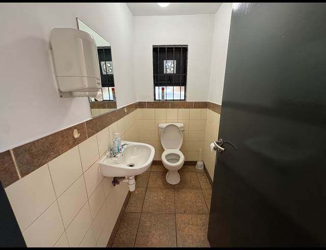 385M² WAREHOUSE TO LET IN PRINCESS AH