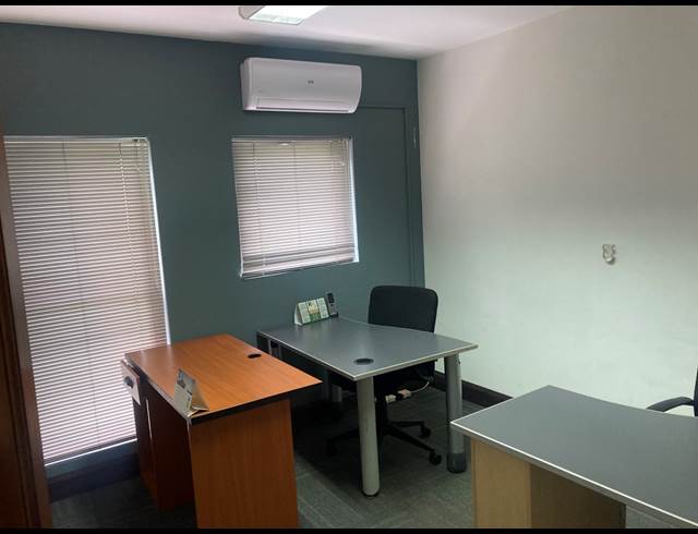 154M² OFFICE TO LET IN FOURWAYS