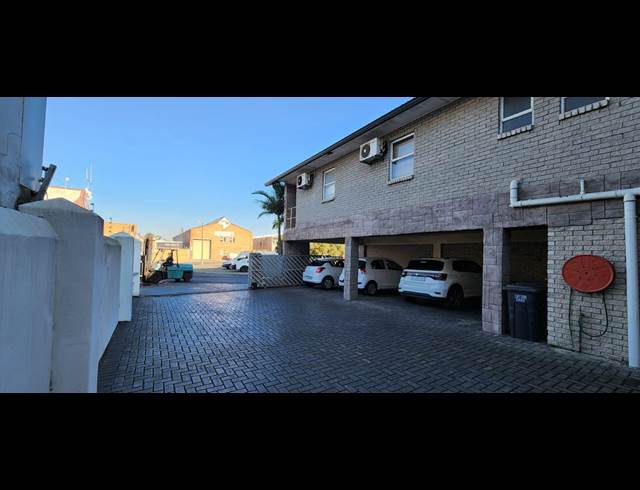 391M² WAREHOUSE TO LET IN SAXENBURG PARK 1