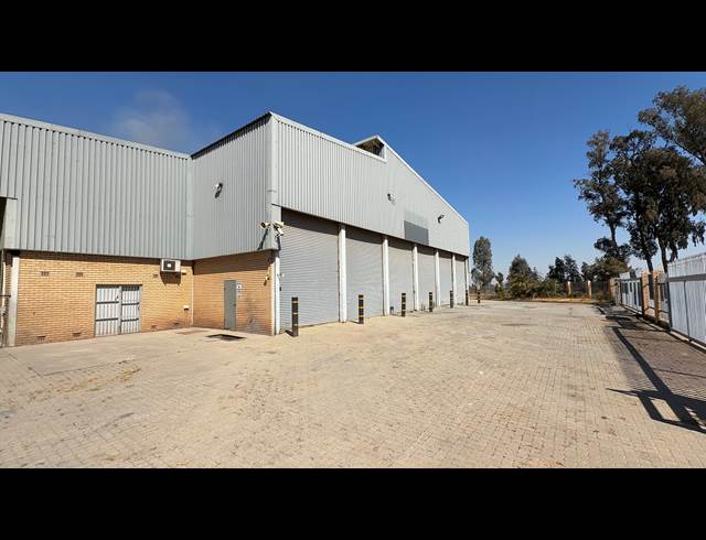 1,710M² WAREHOUSE TO LET IN DRIEHOEK