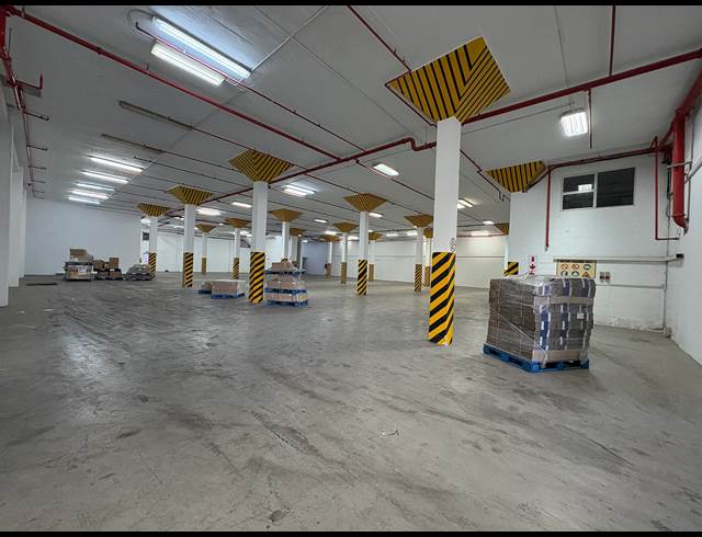 3,456M² WAREHOUSE TO LET IN NEW GERMANY