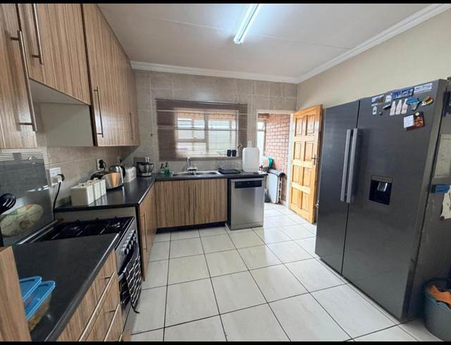 3 BEDROOM PROPERTY TO RENT IN ERASMIA