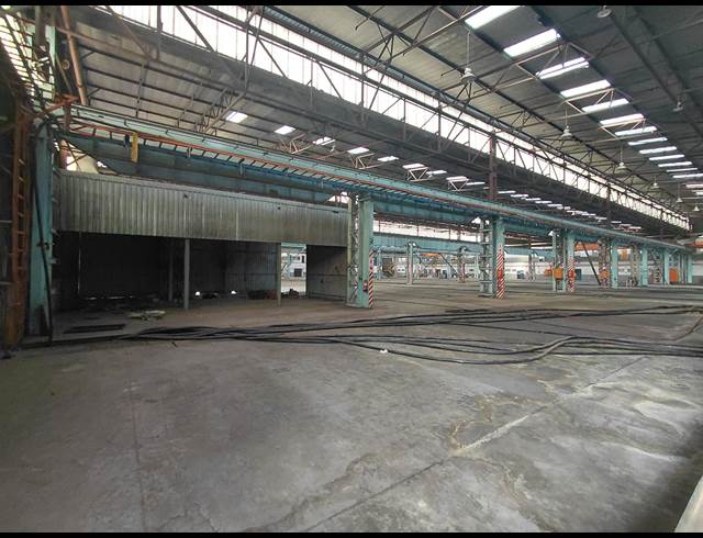 25,085M² FACTORY TO LET IN CLAYVILLE
