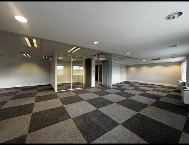415M² OFFICE TO LET IN MOWBRAY