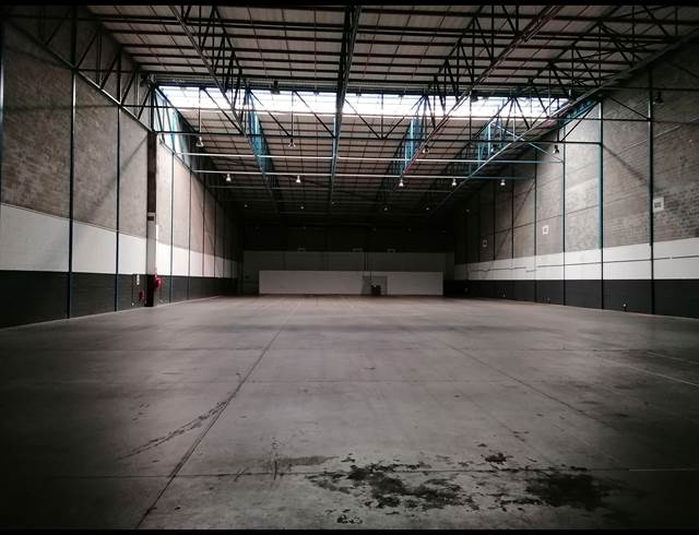 2,651M² WAREHOUSE TO LET IN EPPING INDUSTRIAL