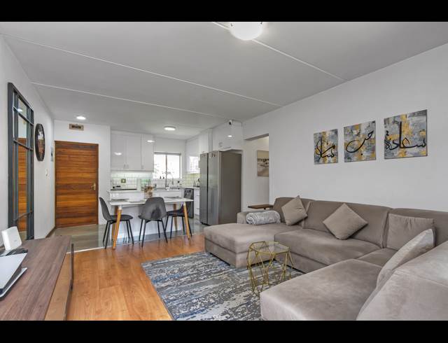 2 BEDROOM APARTMENT TO LET IN MORNINGSIDE